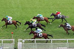 IRISH FIELD ganando el Grupo II (Foto:geny.com)